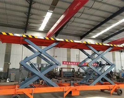 剪叉式(shi)裝卸貨(huo)升降平(ping)台