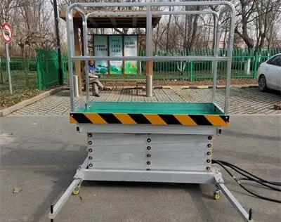 便攜(xie)式鋁合(he)金升降(jiang)平台