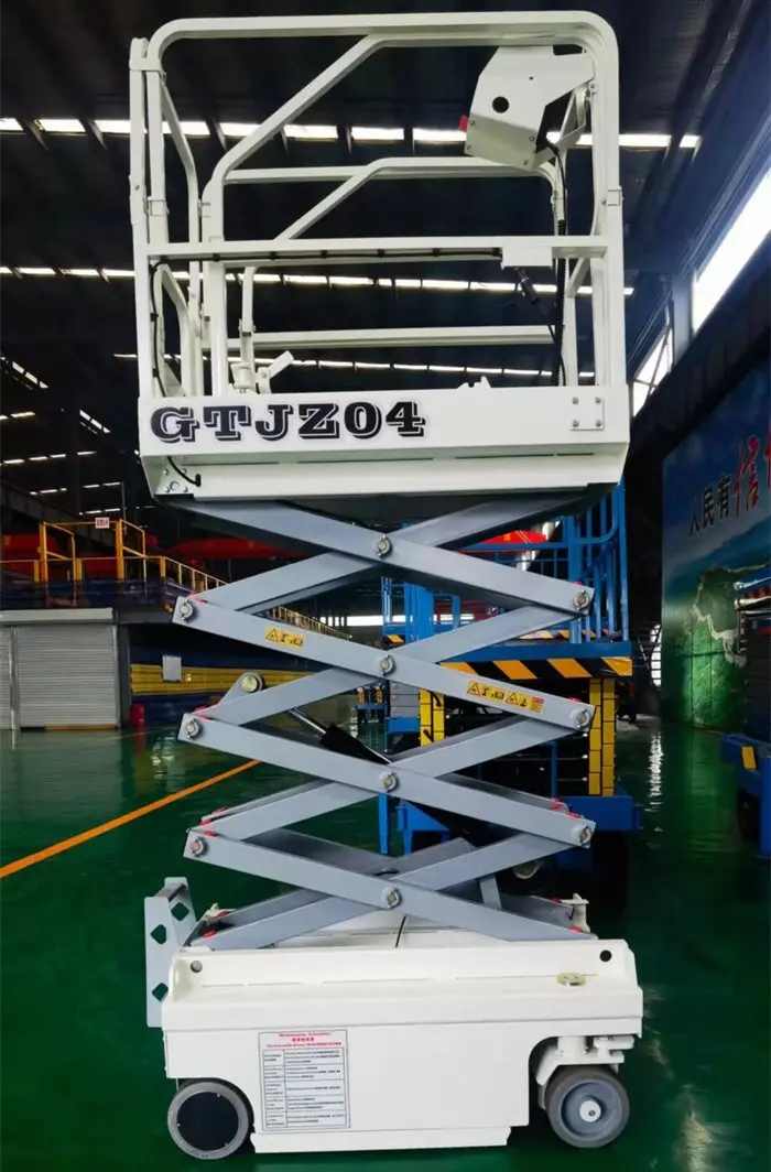 迷你自行(hang)走剪叉式(shi)升降機