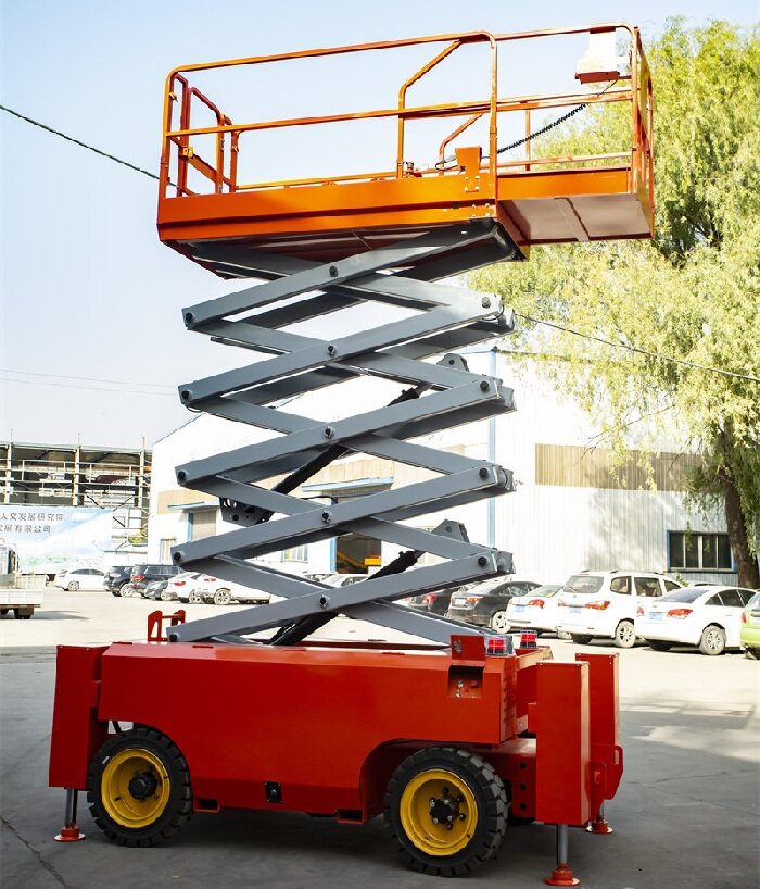 自(zi)行走(zou)越野(ye)式升(sheng)降機(ji)