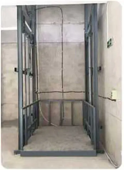 導(dao)軌式(shi)升降(jiang)機